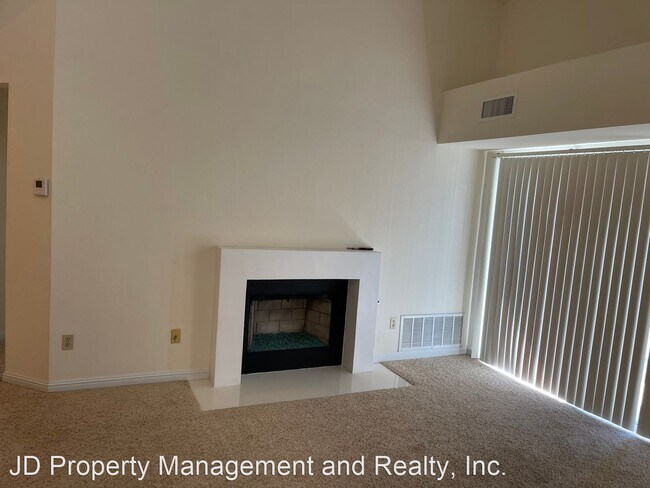 Building Photo - 2 br, 2 bath House - 7023 Camino Degrazia ...