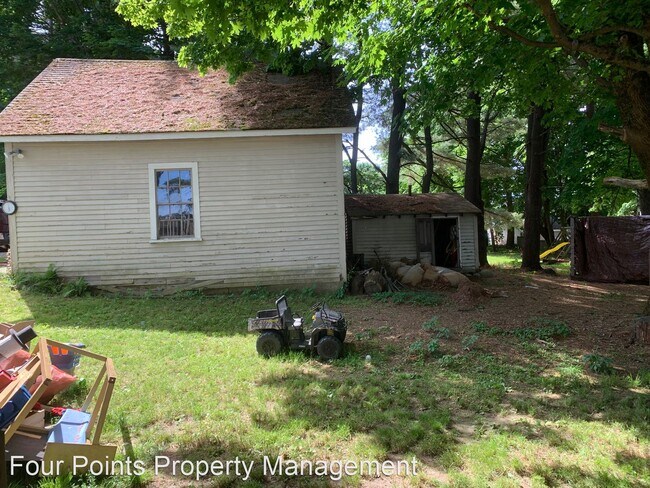 Building Photo - 4 br, 1 bath House - 27 Philip st