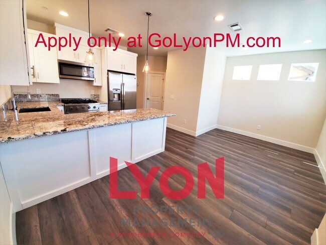 Foto del edificio - Contemporary 3 Bed/3 Bath Greenhaven Home ...