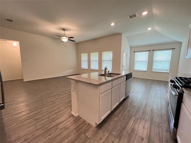 Foto del edificio - 1450 Acmite Ave