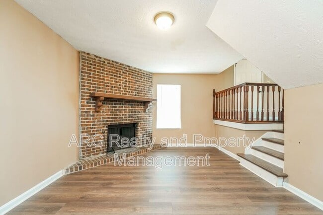 Photo - 4699 Hairston Crossing Rd House