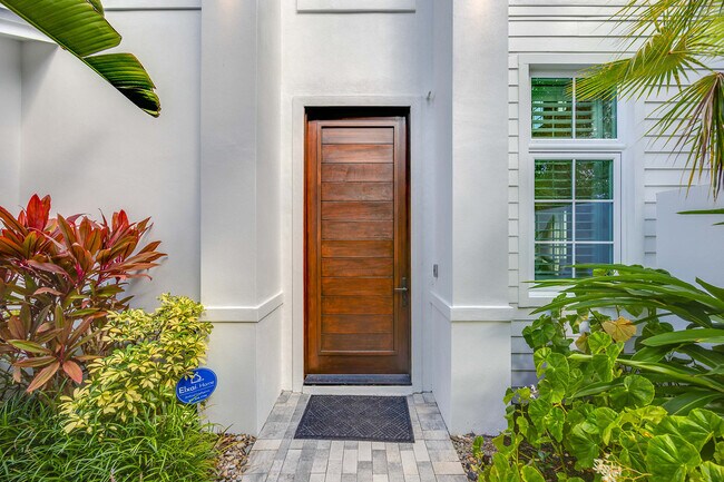 Foto del edificio - 9171 Mercato Ln