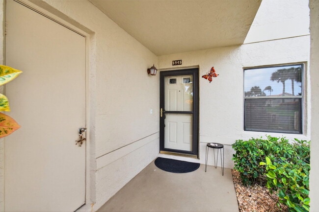 Foto del edificio - 5945 Parkwalk Dr