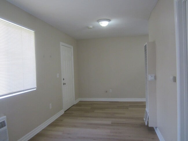 Photo - SHAW Apartment