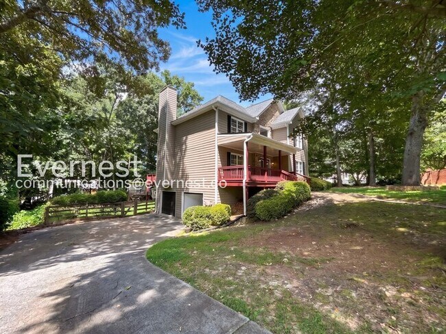 Foto del edificio - 5950 Henley Dr