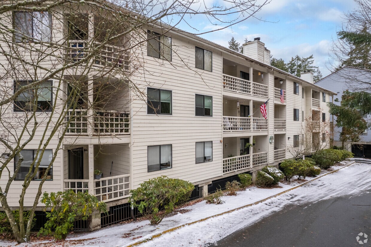 Exterior - Forrest Villa Apartments