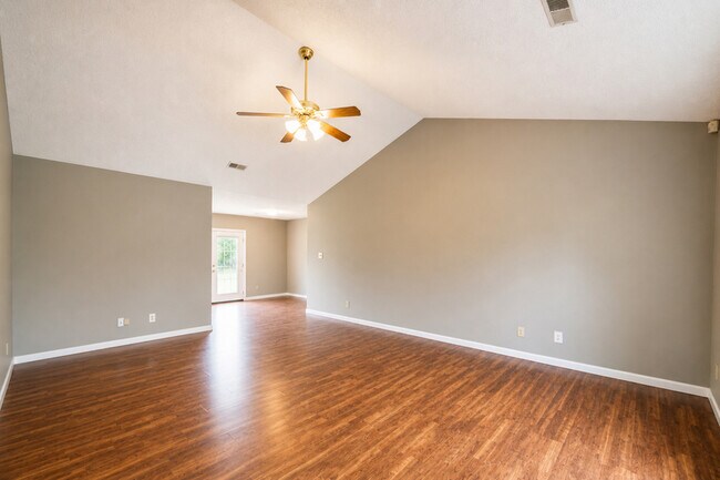 Foto del edificio - 317 Headrickview Dr