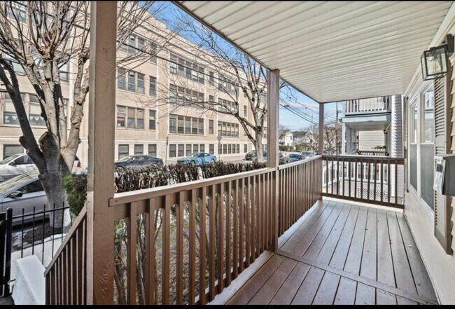 Foto del edificio - 334-336-336 Halladay St