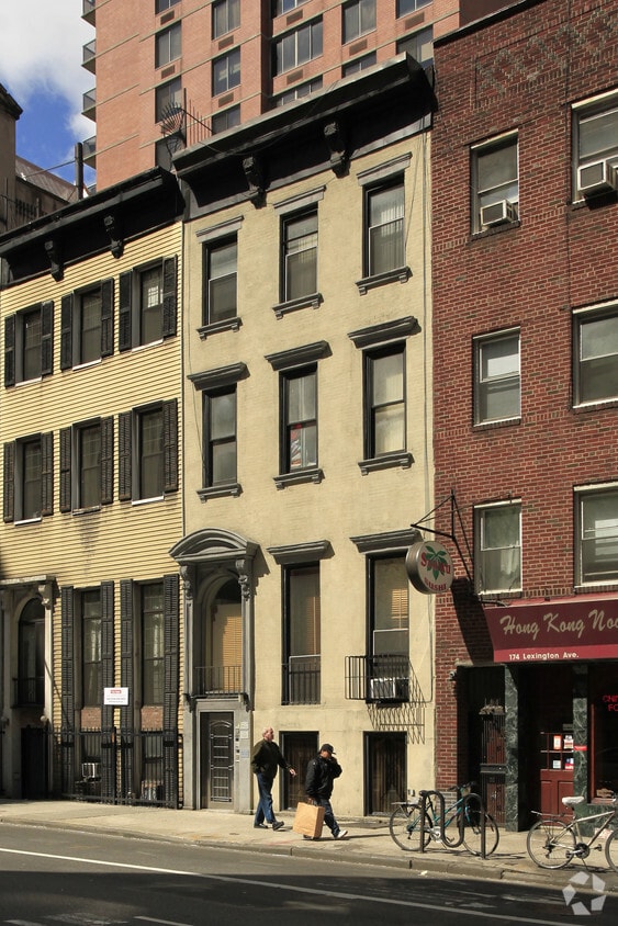 Building Photo - 172 Lexington Ave