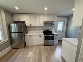 Building Photo - 332 Dalhousie St