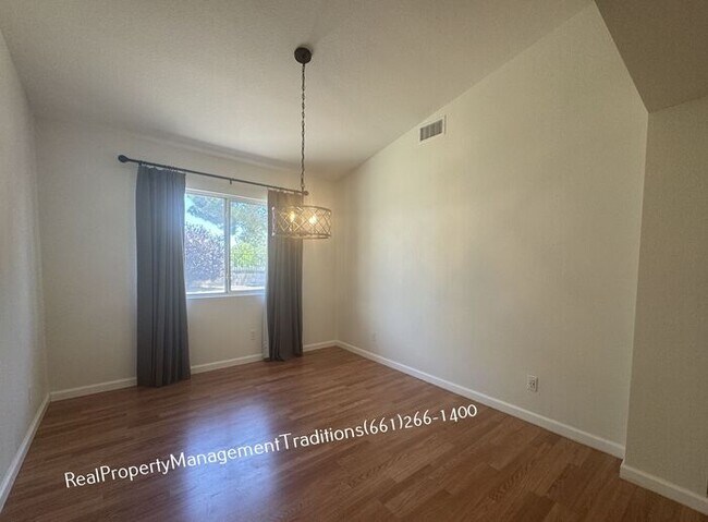 Foto del edificio - 3Bed+2 Bath Rancho vista Home