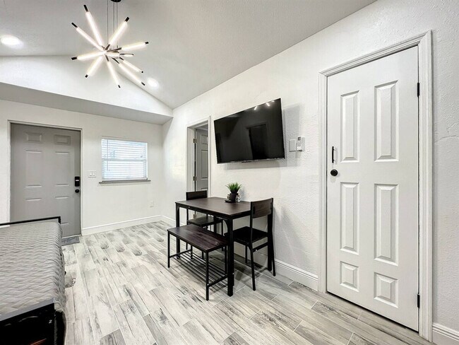 Foto del edificio - 2008 E Grant Ave