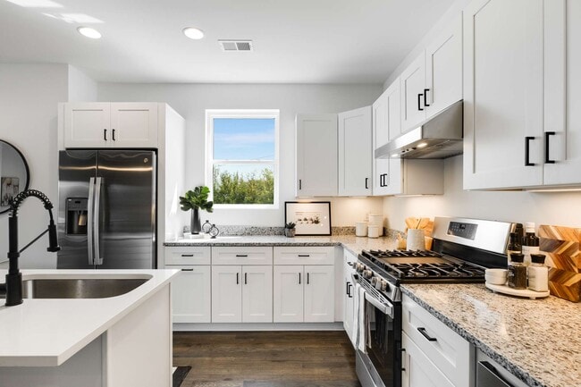 Foto del edificio - 1806 Lischey Ave