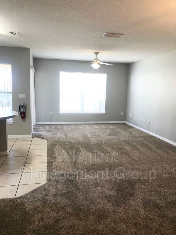 Building Photo - 2777 Club Cortile Cir