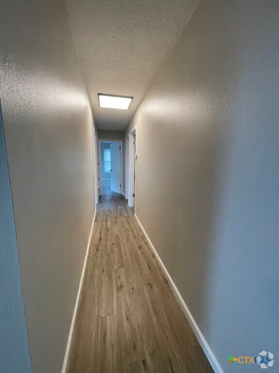 Building Photo - 573 Osage Dr