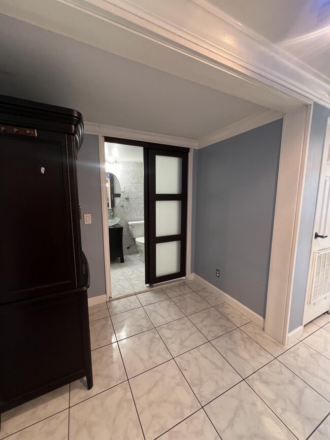Foto del edificio - 311 W Ashley St