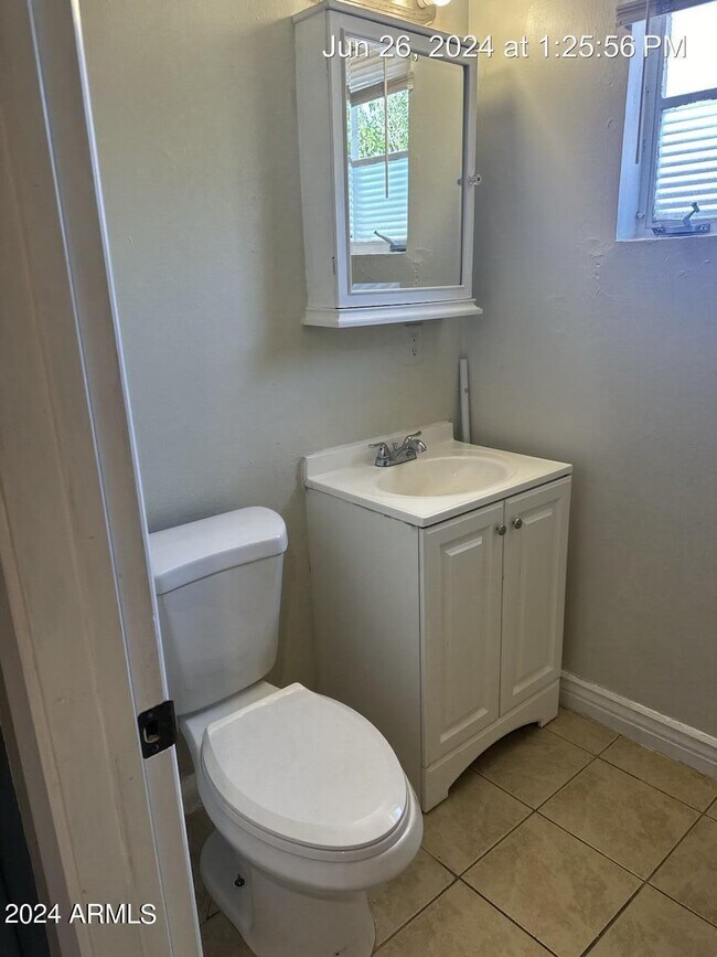Building Photo - 6527 N 59th Dr