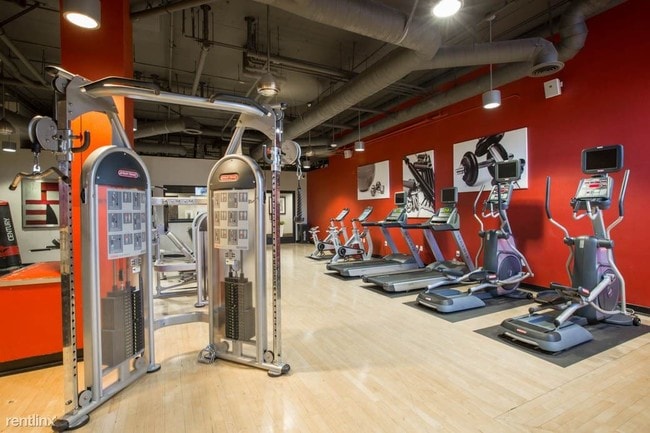 Foto del edificio - 5251 Vineland Ave