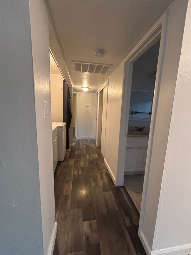 Foto del edificio - East Roseville, Sierra Gardens 3 Bedroom, 2 Bathroom, 2 Car Garage, Oversized Driveway, Culde-sac...