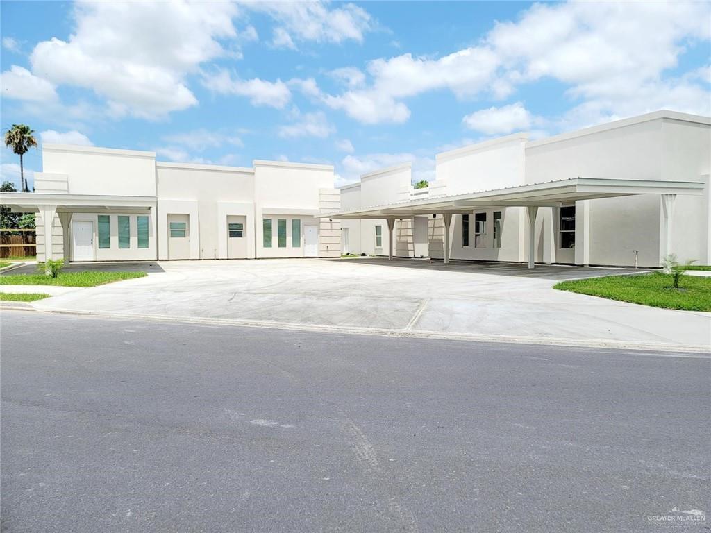 3701 Bella Costa Dr Unit 6, Weslaco, TX 78596 Room for Rent in