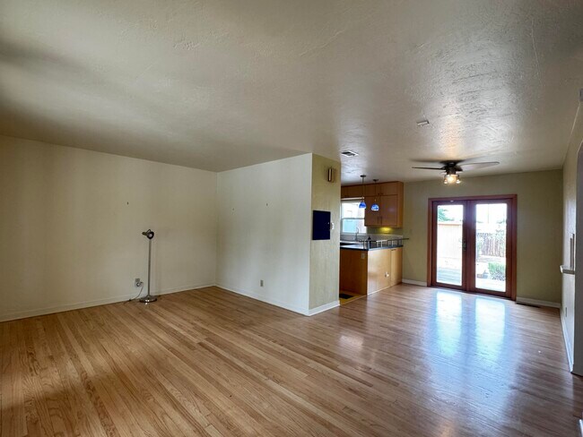 Foto del edificio - 4679 Idlewilde Ln SE