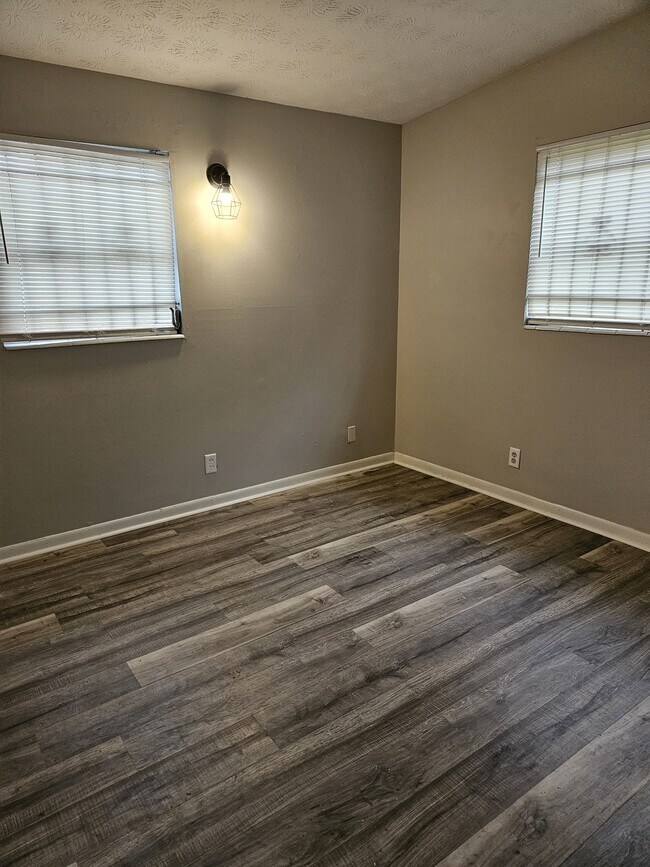 Foto del edificio - 2169 W 14th St