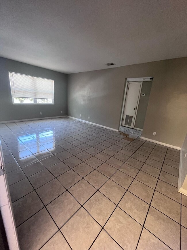 Building Photo - 3818 Almeda St