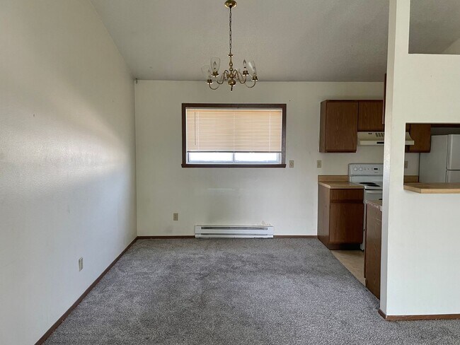 Foto del edificio - 3 Bed Townhome in South Fargo