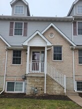 Building Photo - 234 W Kyra Ln