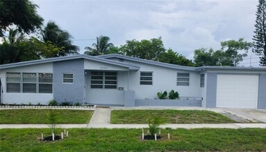 Building Photo - 18280 S Glades Dr