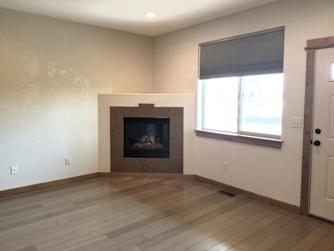 Foto del edificio - Adorable 2 Bedroom House- Great Location!