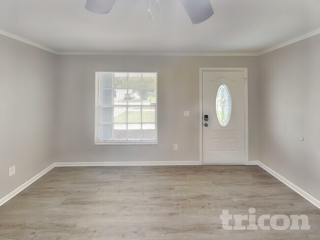 Foto del edificio - 120 N Alderwood St