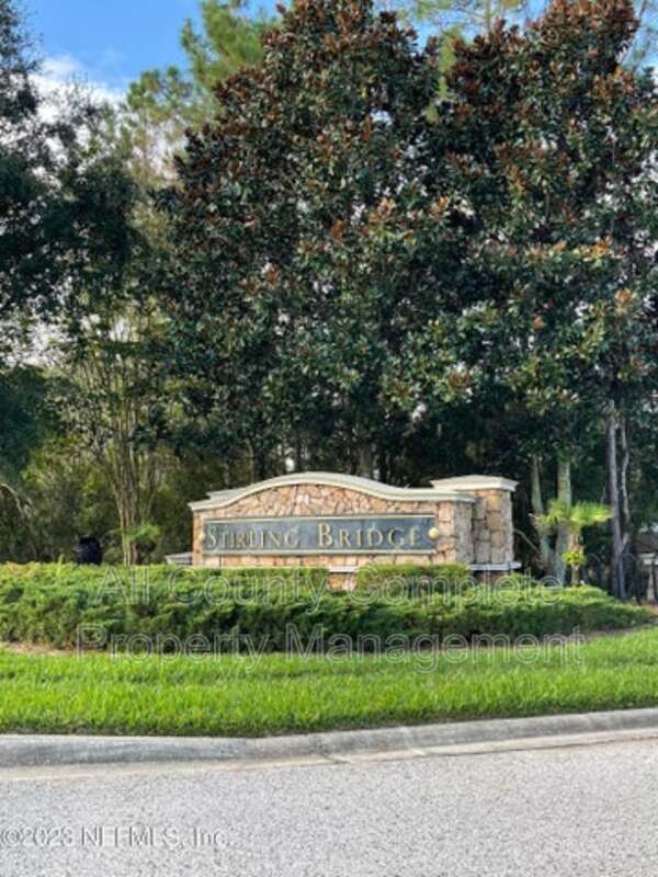 Foto del edificio - 241 N Aberdeenshire Dr