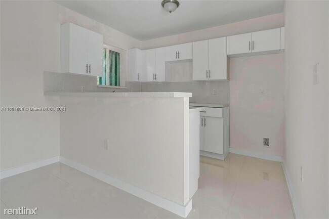 Foto del edificio - 4 br, 2 bath House - 1600 NW 152nd Ter