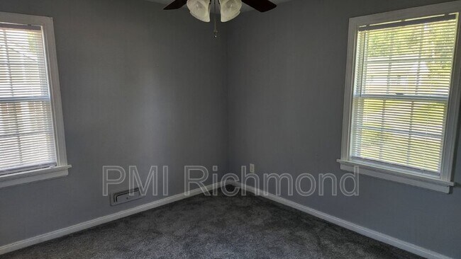Building Photo - 9013 Farmington Dr