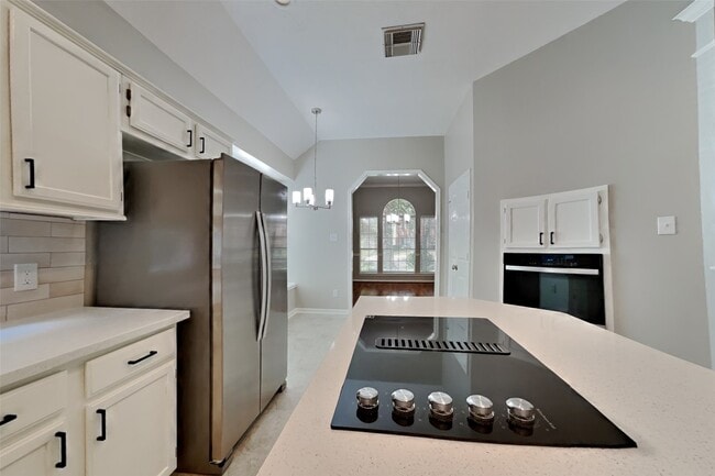 Building Photo - 7219 Bethany Bay Dr