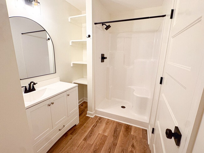 Foto del edificio - 134 N Clarendon Dr