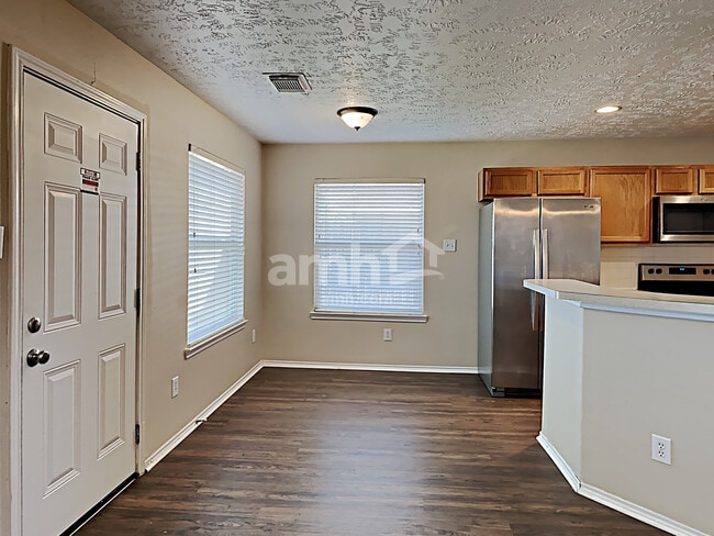 Foto del edificio - 18401 Sunrise Oaks Ct