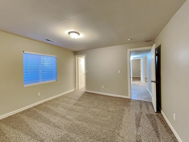 Foto del edificio - 6981 McEwan St