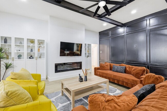 Foto del edificio - 3705 Trilogy Dr