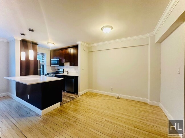 Building Photo - William Street