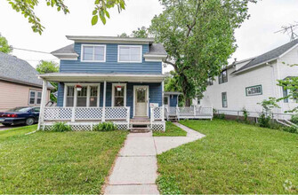 Building Photo - 1537 3rd Ave N