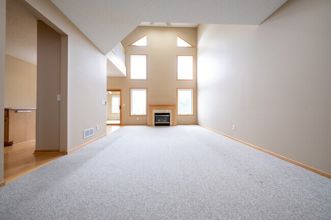 Foto del edificio - 4989 Archer Ln N