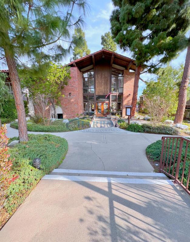 Primary Photo - 348 Miraleste Dr