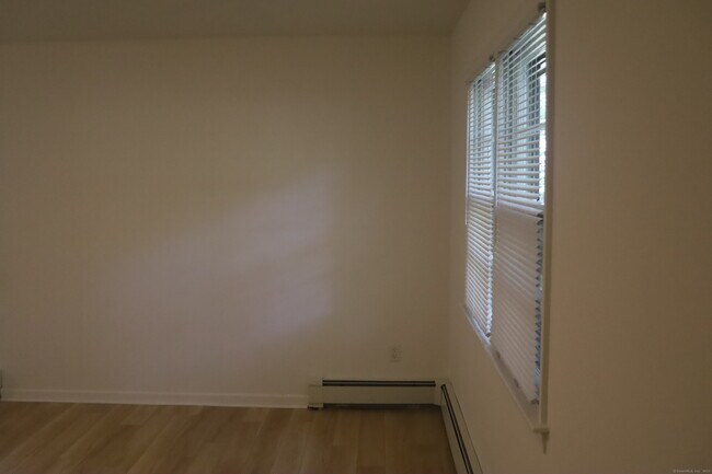 Foto del edificio - 29 Wildwood Park Rd