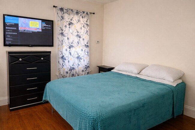 Foto del edificio - 832 Washington St