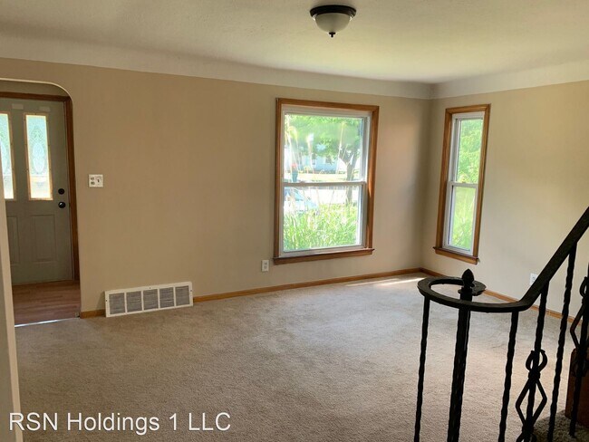 Building Photo - 2 br, 1 bath House - 14119 ROCKSIDE RD