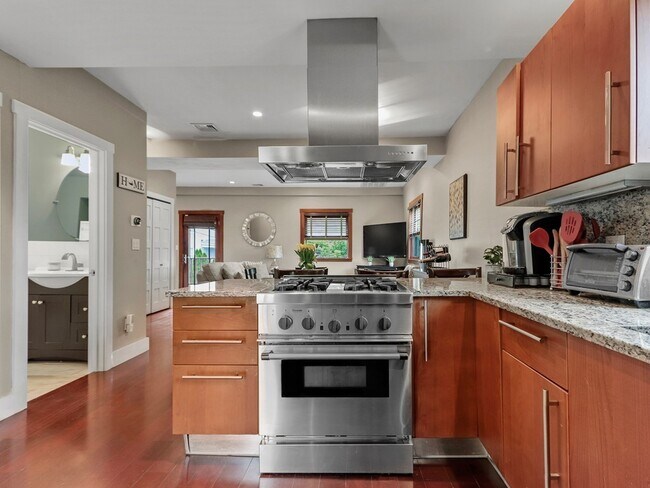 Foto del edificio - 28 Oakland St