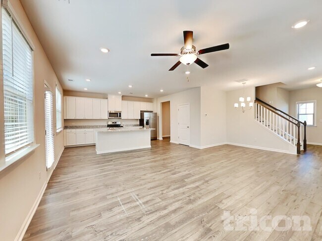 Foto del edificio - 317 Knowles Pl