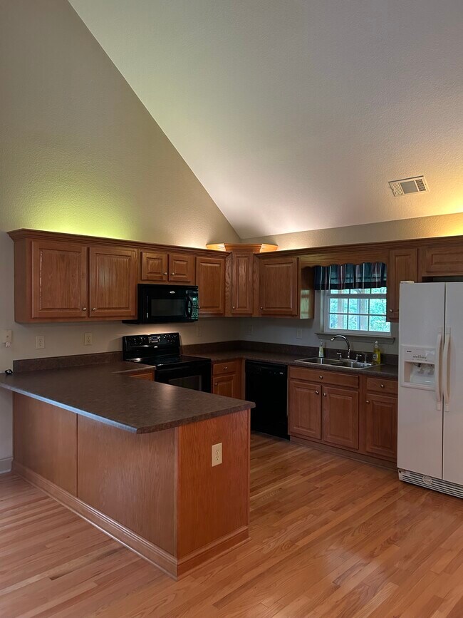 Foto del edificio - 513 Lapidary Ln